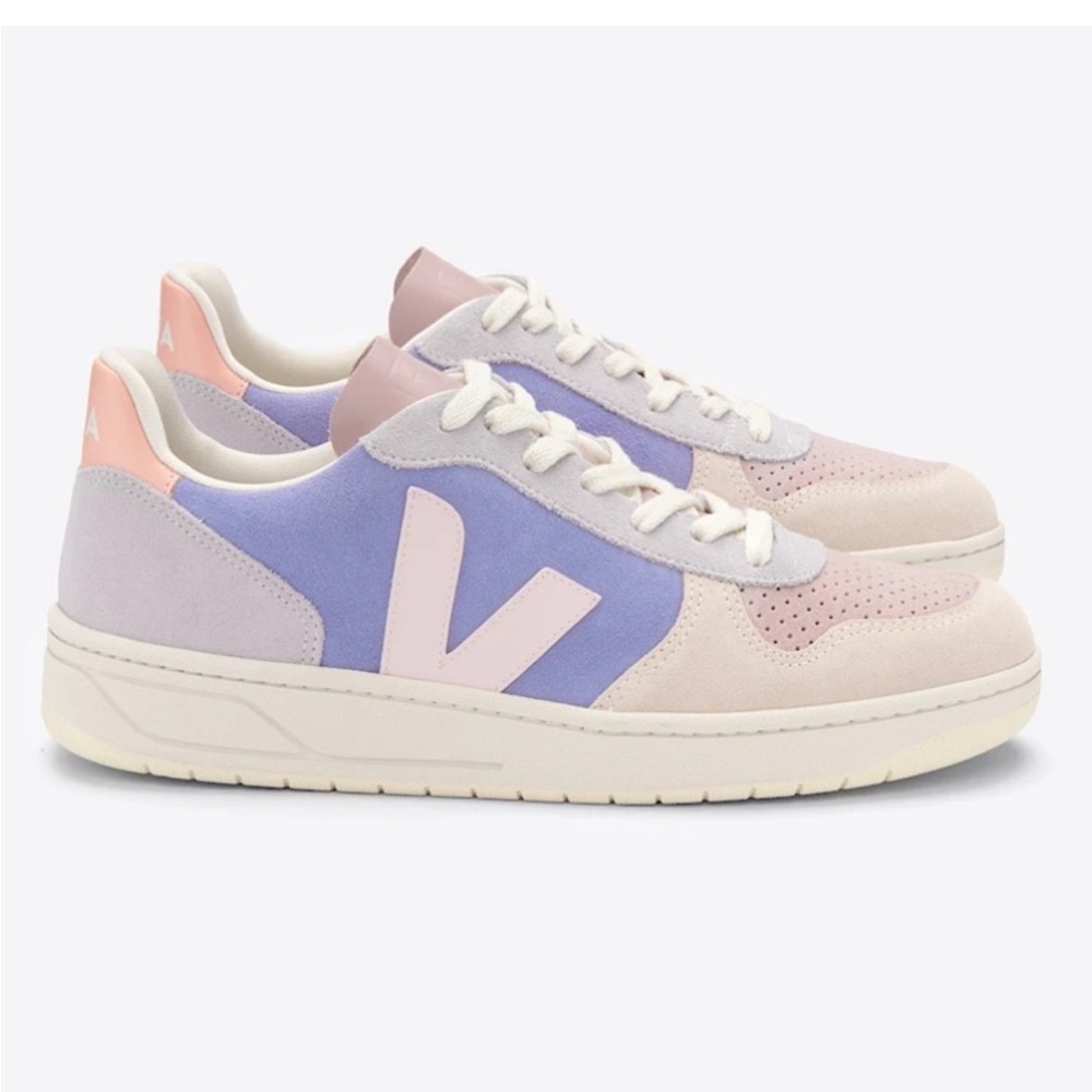 Veja Women's Lavender and Cream Sneakers